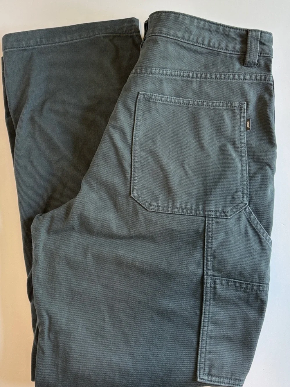 TNA Greenwich Cargo Pants in Dark Grey (Size 12) - Picture 3 of 7